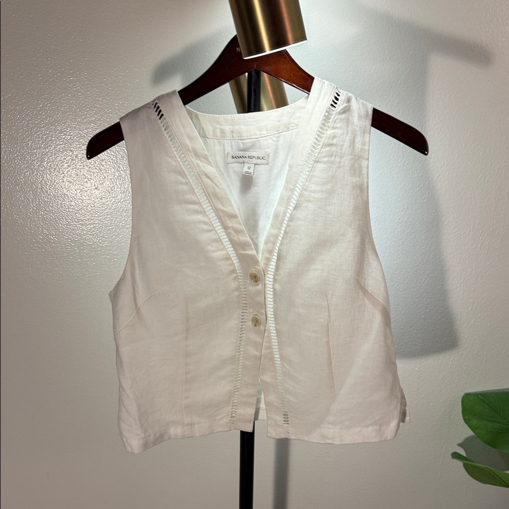 Airy Banana Republic white Button-Front Blouse 12